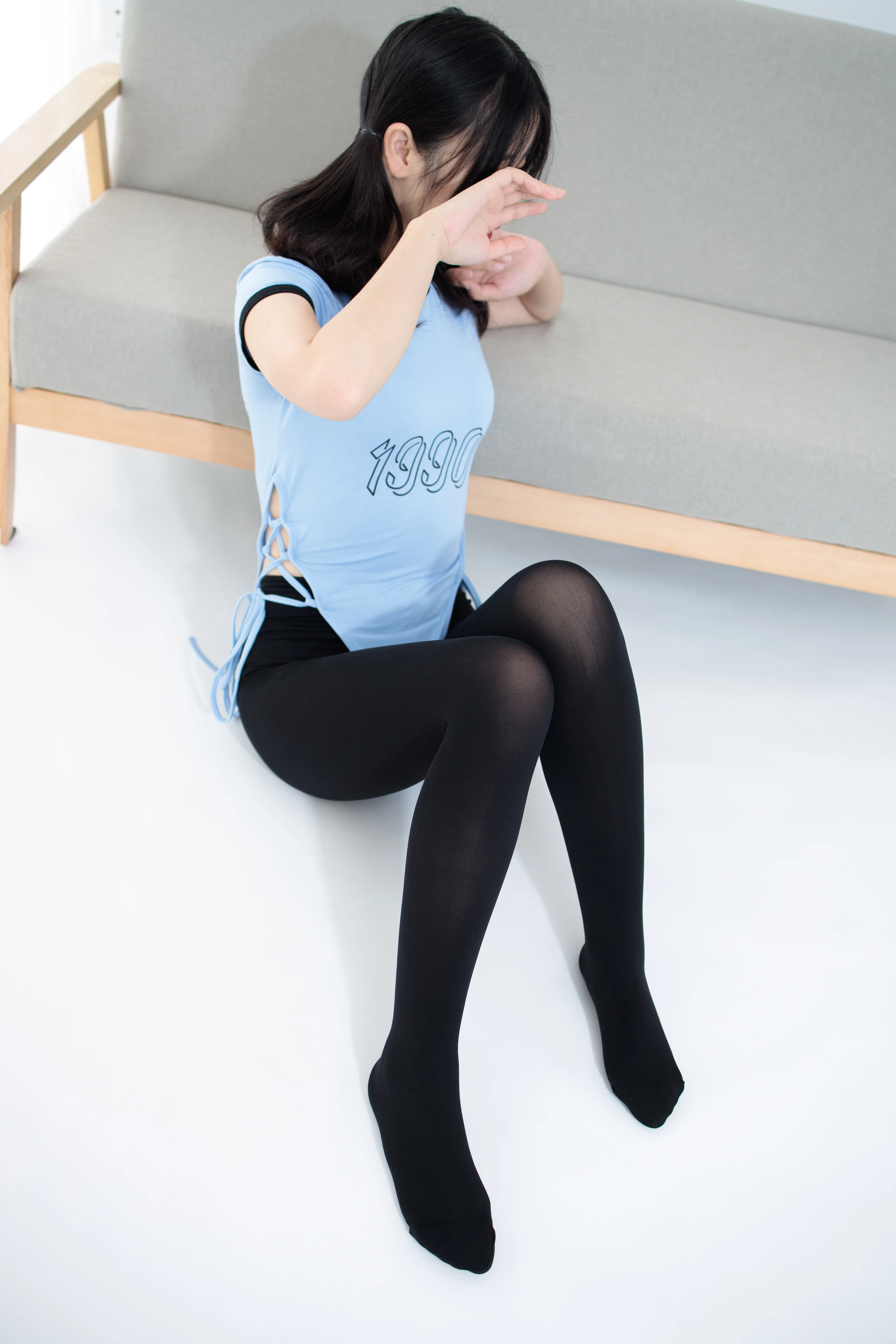 森萝财团 JKFUN-032 厚黑砕面 黑丝 80D 小夜踩物 [84P 1V]插图5